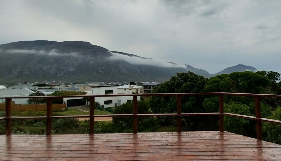 4 Bedroom Property for Sale in Bettys Bay Western Cape